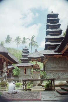 ・Pura Gunung Lebah1990年代1.JPG