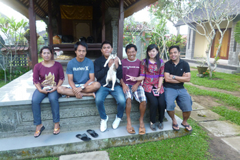 pacung-family1.jpg